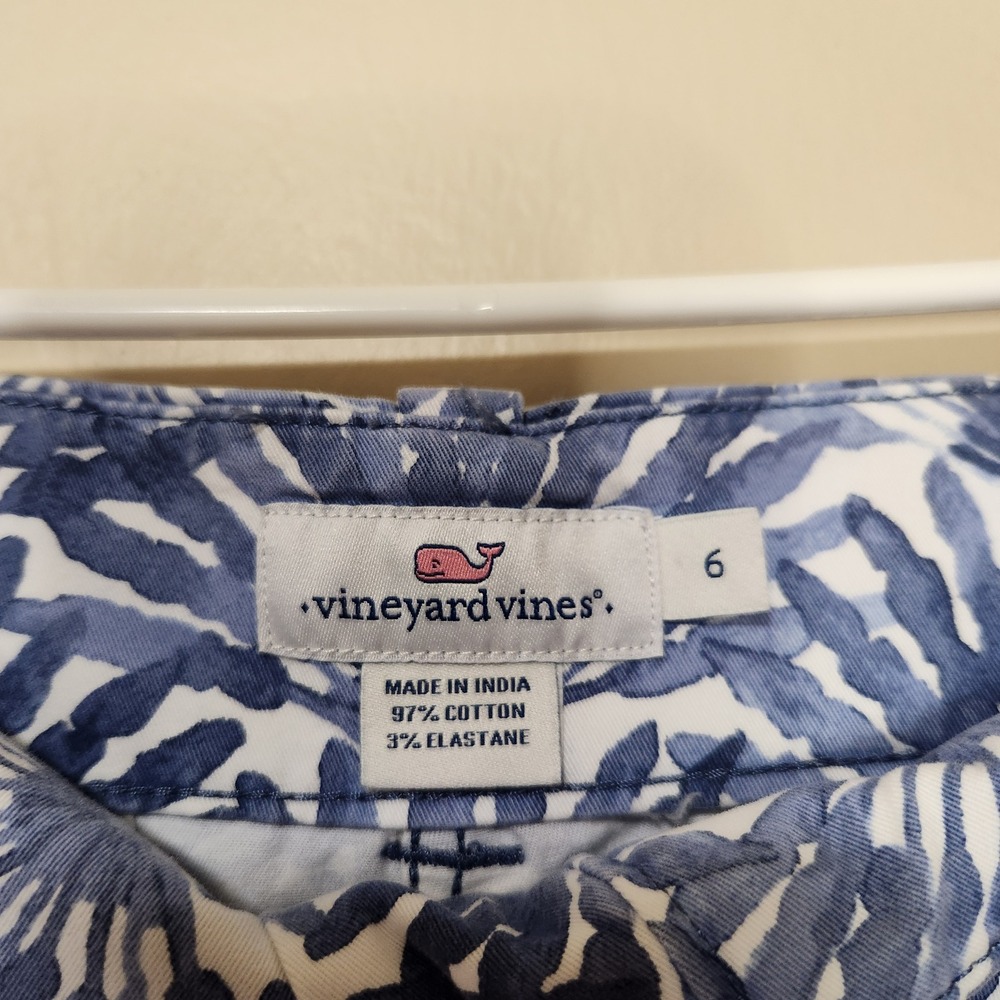 Vineyard Vines Blue Tropical Shorts Womens Size 6 - Picture 3 of 4